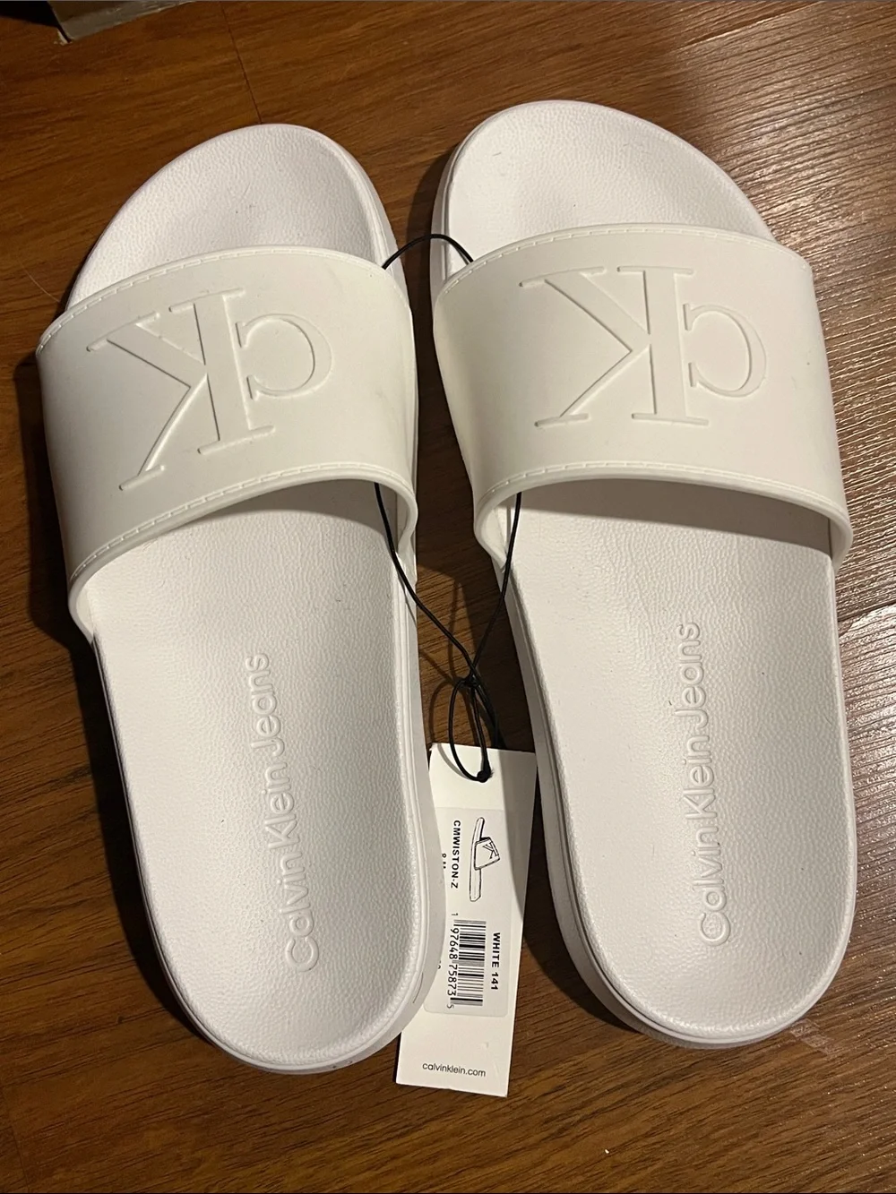 Calvin Klein minimal white